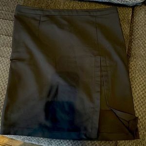 Joe fresh size 4 colour black